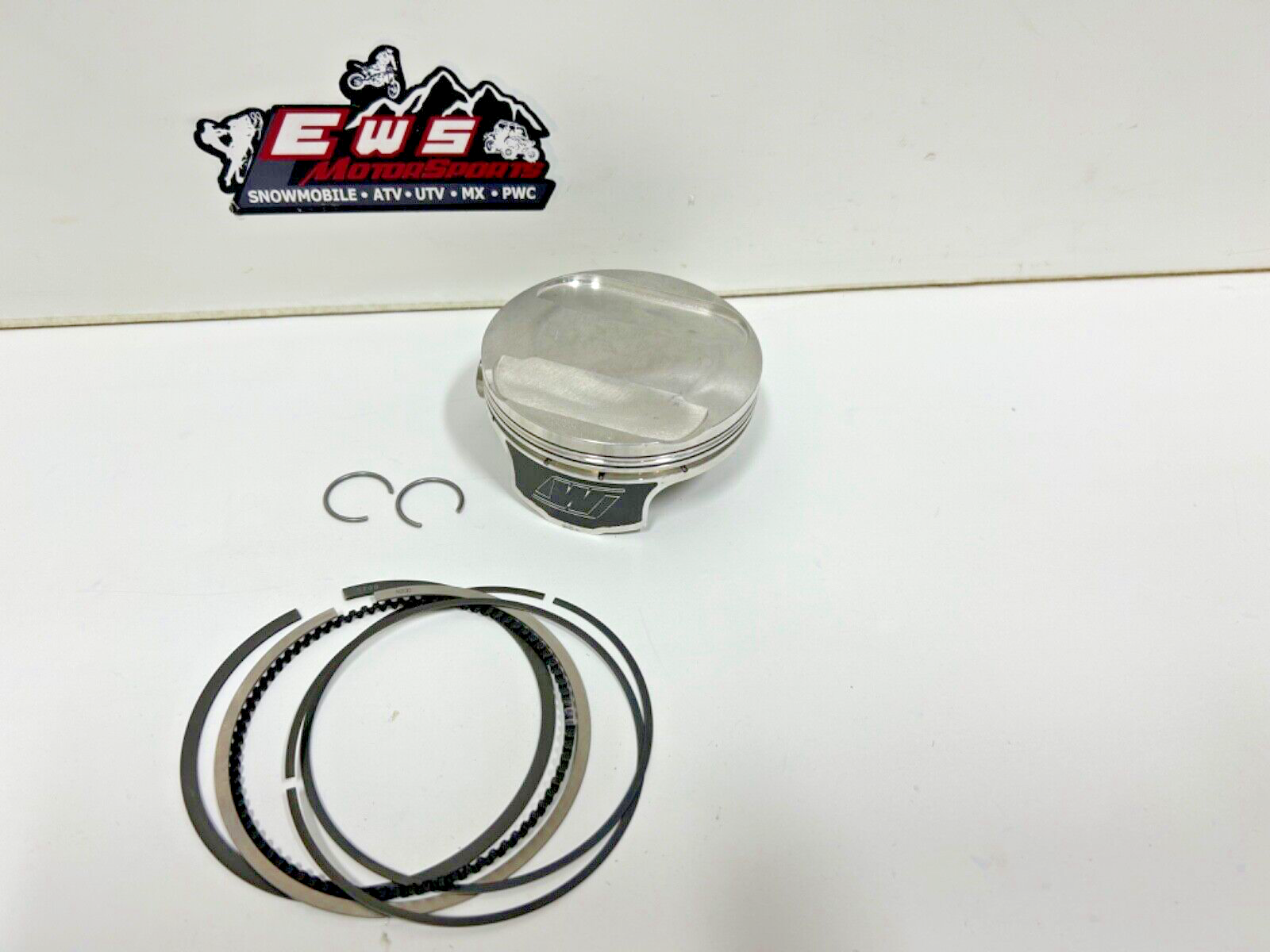 そも Amazon.com: GM Parts 15829209 Engine Mount : Automotive